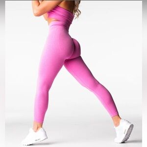 NVGTN lift seamless leggings. Only worn to try them on.